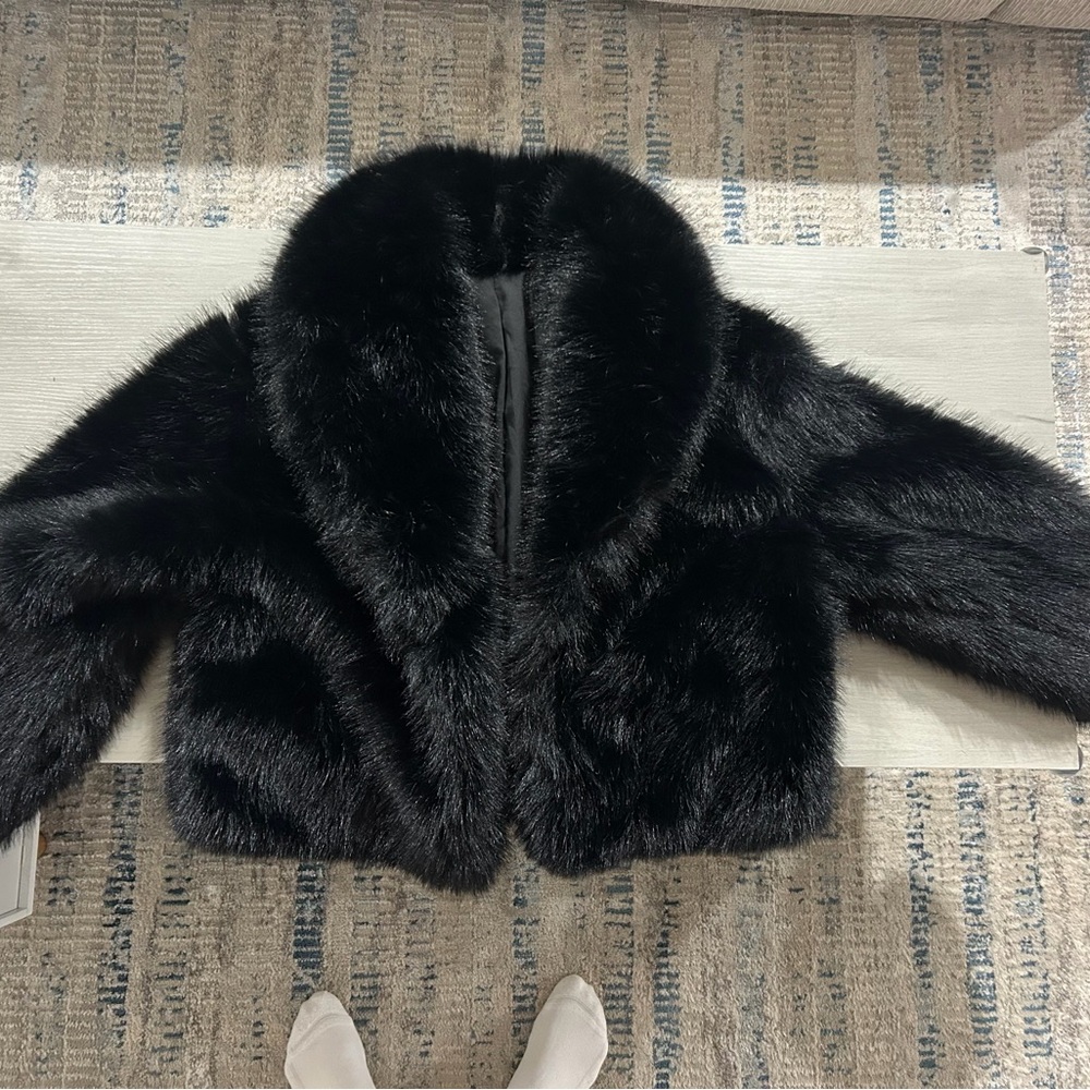 Commense Black Faux Fur Jacket